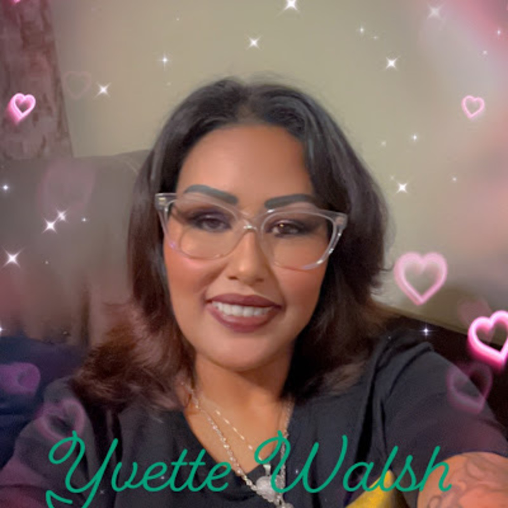 Meet your Posher, Yvette